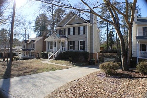 1st image of 258 Hillsborough Rd