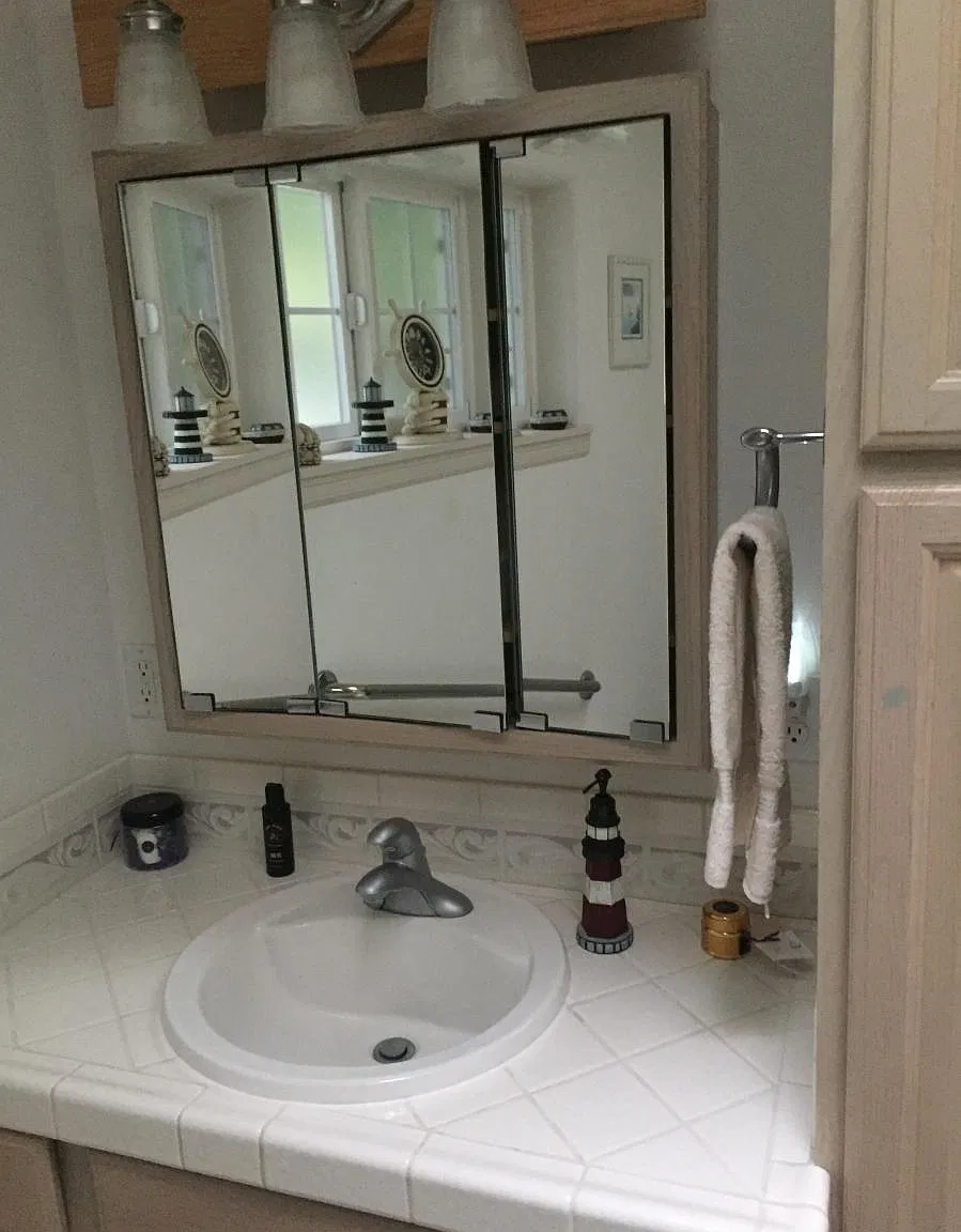 1555 Yacht Haven Road — Photo 4