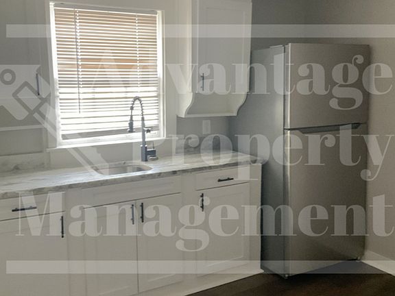 4th image of 1409 Parker St #B