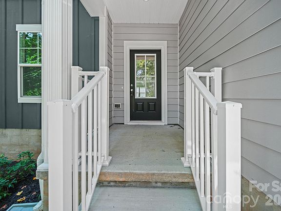 2nd image of 115 Shady Cove Rd