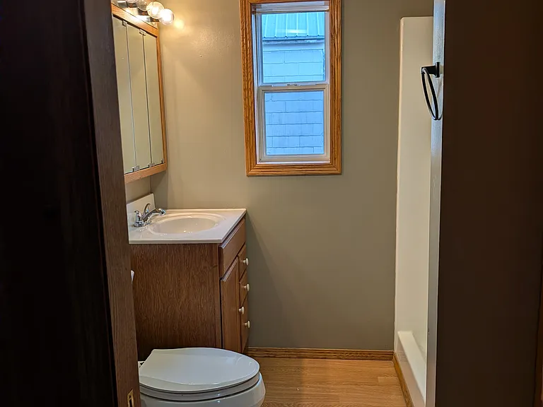 205 N Chestnut Ave — Photo 2