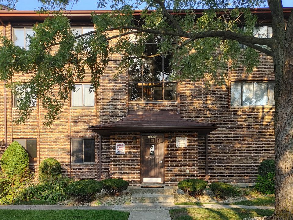 1st image of 19503 Lake Shore Dr APT 3N