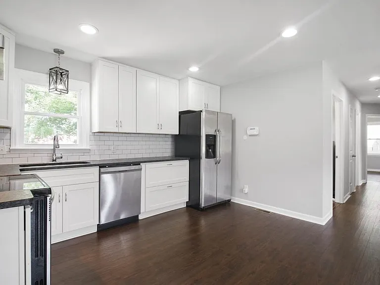 106 Napier Dr — Photo 13