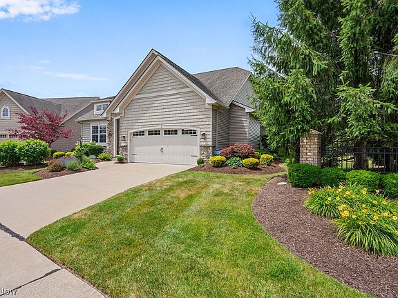 3rd image of 6010 Meadow Lake Dr