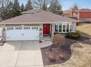 16530 Manchester St, Tinley Park, IL 60477