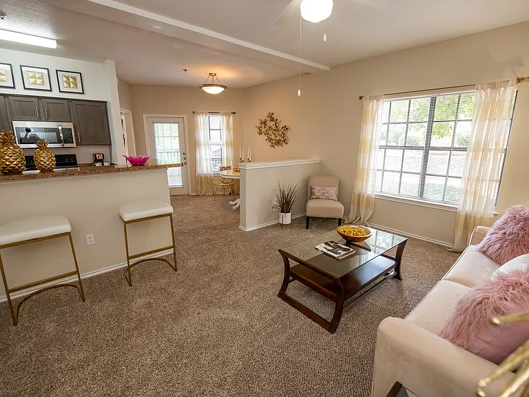 Arbors of Pleasant Valley Apts — Photo 14