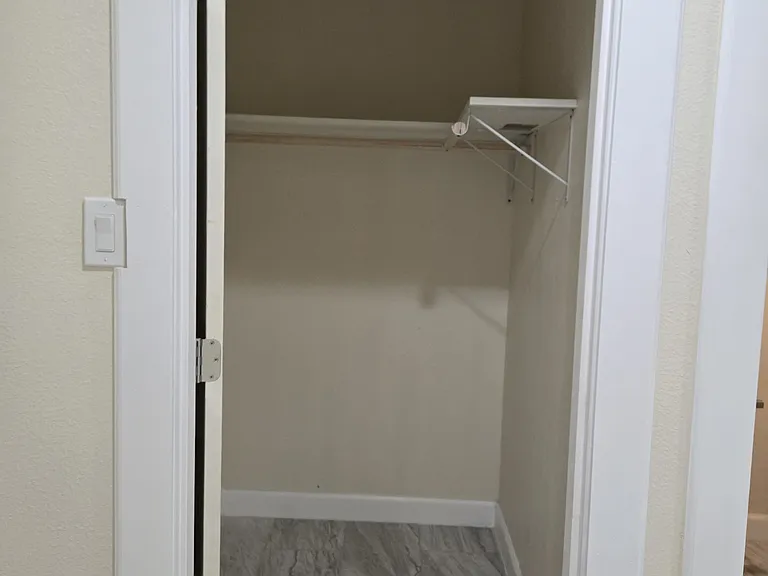 bedroom #1/closet
