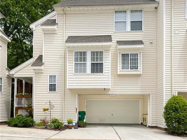 4033 Palmer Ct, Suffolk, VA 23435