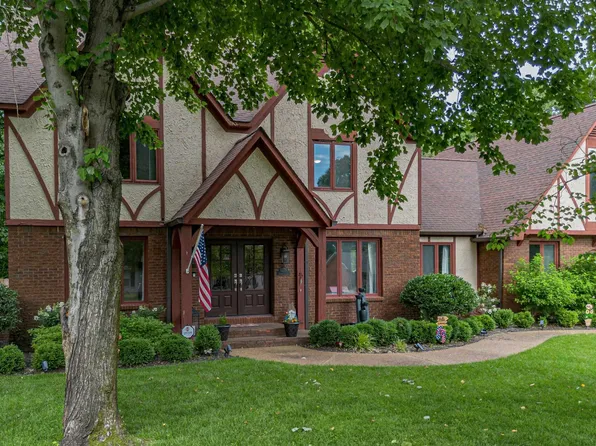 1274 Hedge Ln, Paducah, KY 42001