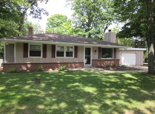 4418 W Upham Ave, Greenfield, WI 53220