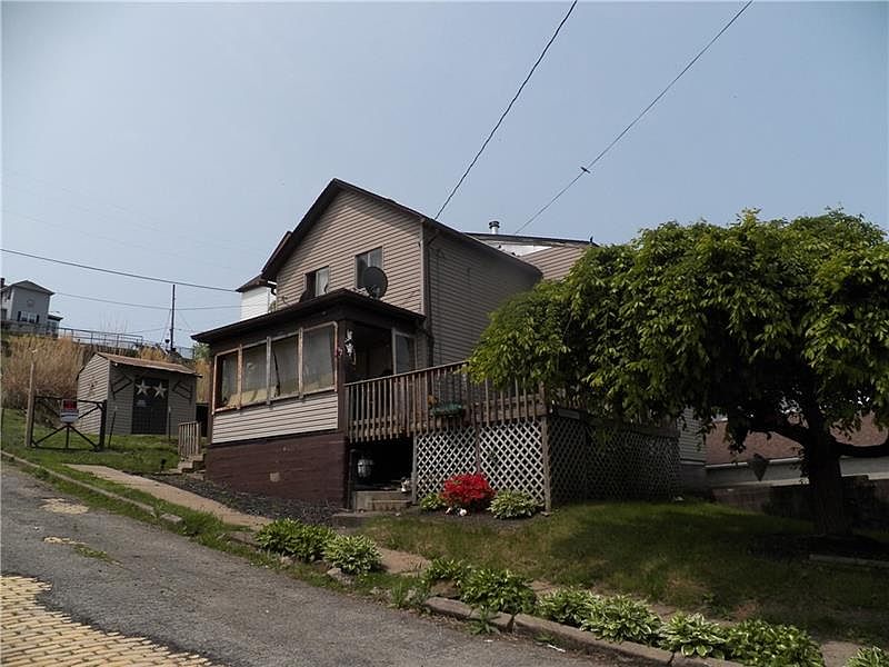 816 Hawthorne St, Vandergrift, PA 15690 MLS 1608557 Zillow