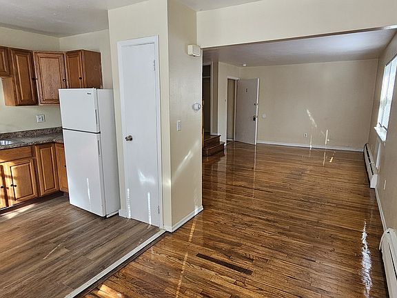 2nd image of 267 Blake St #8