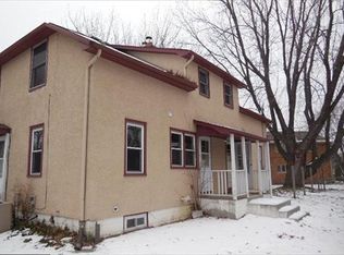 2529 Maple Ln, Roseville, MN 55113