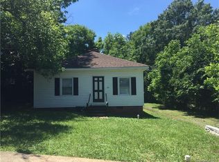 52 Cedar St, Badin, NC 28009