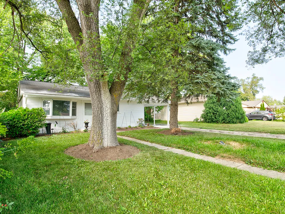 112 Green Ln