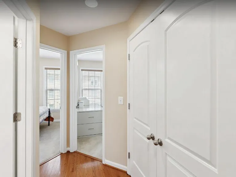 1604 Sebring Ct — Photo 25