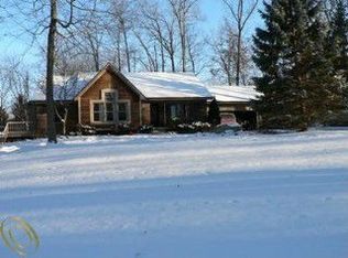 1405 Perry Lake Rd, Ortonville, MI 48462