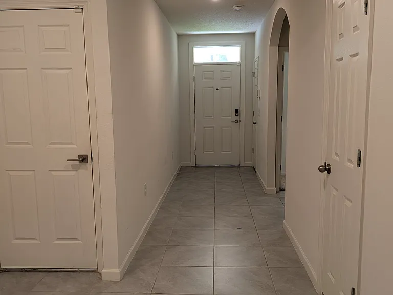 1606 Degroodt Rd SW — Photo 3