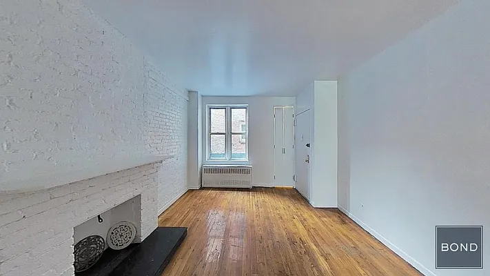 Rented by Bond New York | media 11