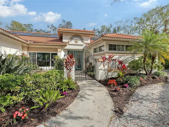 2910 Longleat Woods, Sarasota, FL 34235