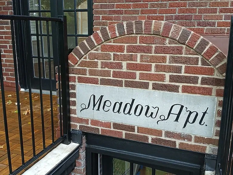 219 W Meadow St — Photo 25