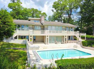 737 E Northshore Dr, Syracuse, IN 46567