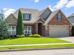 10803 S Sycamore St, Jenks, OK 74037
