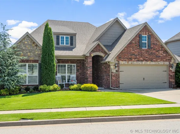 10803 S Sycamore St, Jenks, OK 74037