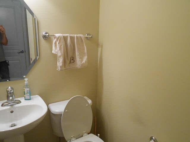 2nd image of 1436 Crimson Ln