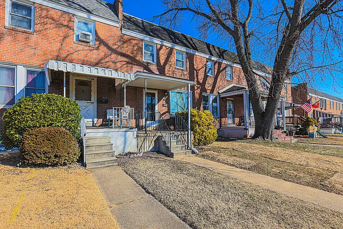 3 bed, 2.0 bath, $2,800 — Photo 1
