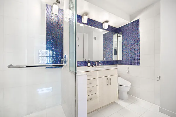 Sold by Compass | media 22