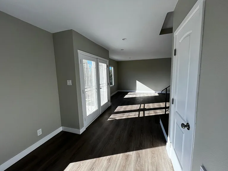 2680 E 19th St #4 — Photo 14
