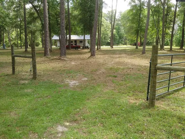 631 Penholloway Rd, Jesup, GA 31546
