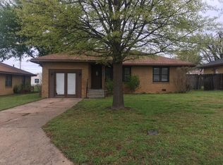521 Glendale Ave, Ponca City, OK 74601
