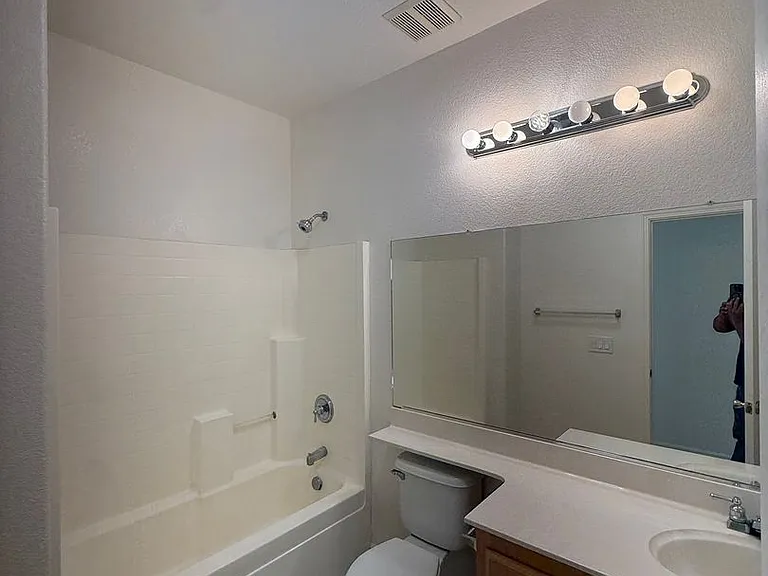 5900 Witt Way — Photo 7