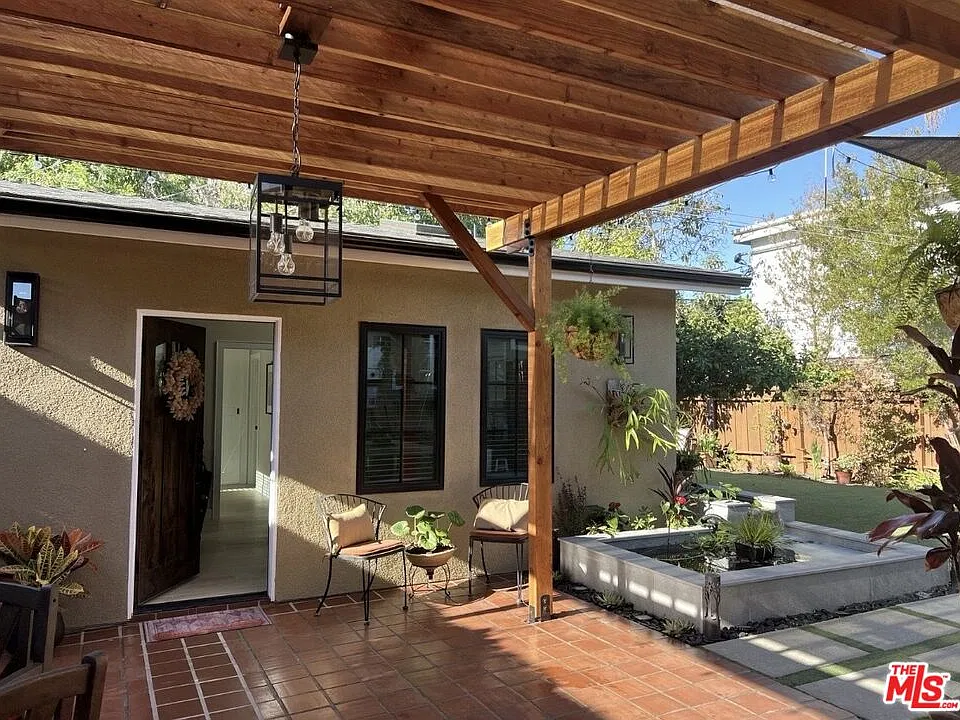 4813 Sawtelle Blvd