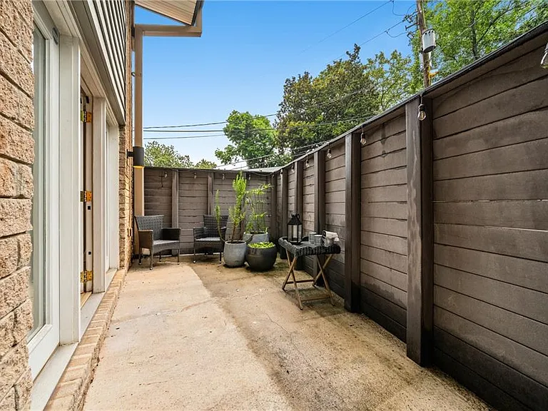 4300 Roswell Rd NE #28 — Photo 17