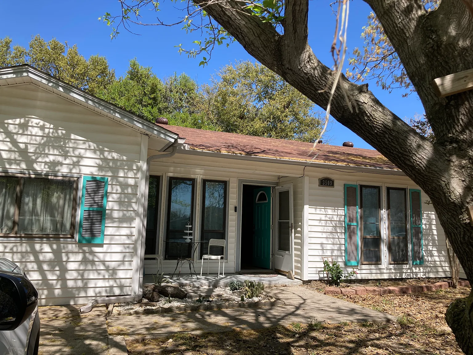 3 bed, 1500 sqft, $1,750 — Photo 2
