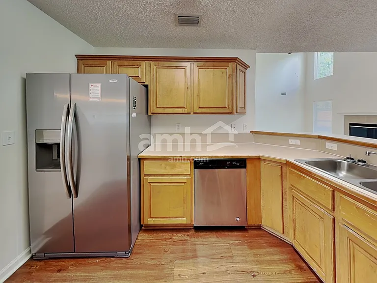 3127 Majestic Oaks Ln — Photo 3