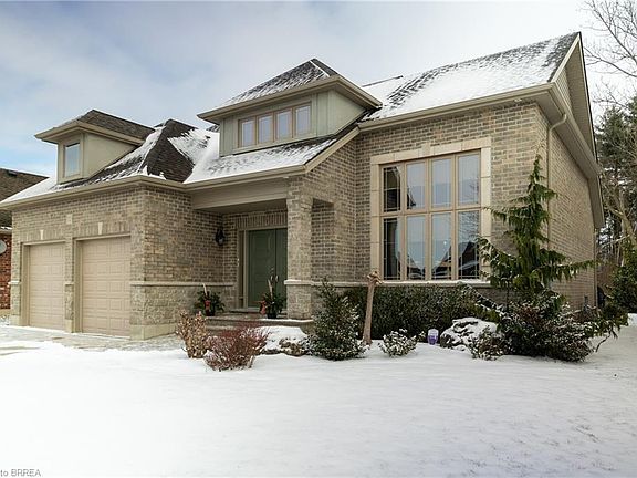 2nd image of 72 Newport Ln