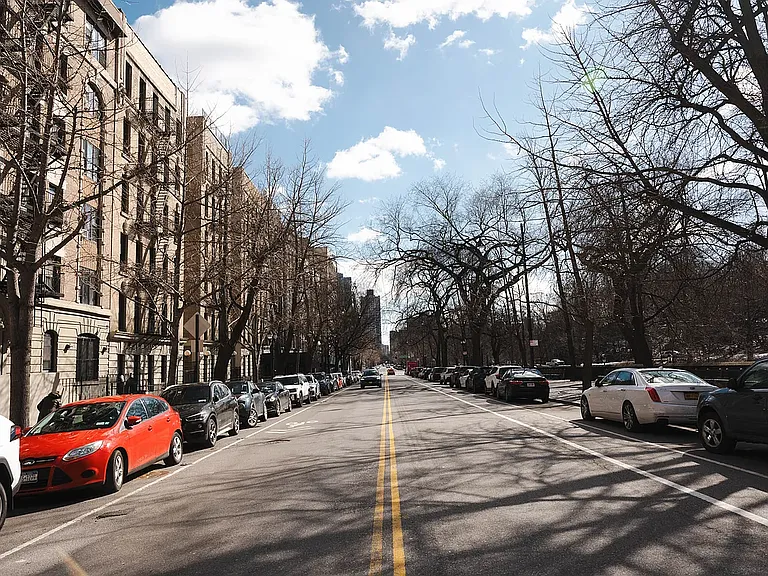 241 Central Park N #51 — Photo 16