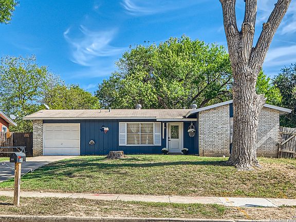 2nd image of 610 Crestfield Dr