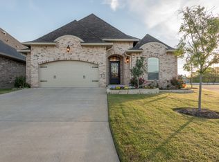 5142 Stonewater Loop, College Station, TX 77845