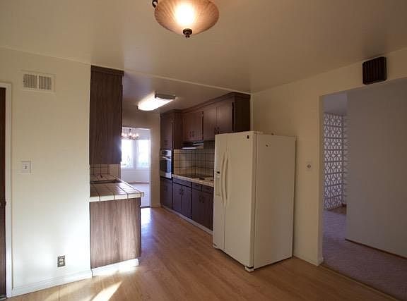 3rd image of 2575 Trenton Dr