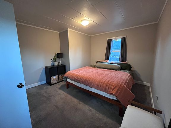 Large bedroom