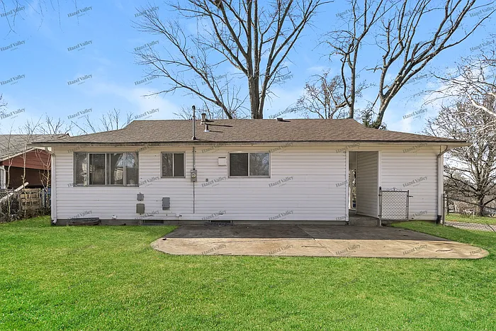 7048 Clover Ln — Photo 12