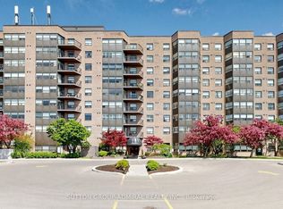 2 Raymerville Dr #818, Markham, ON L3P7N7