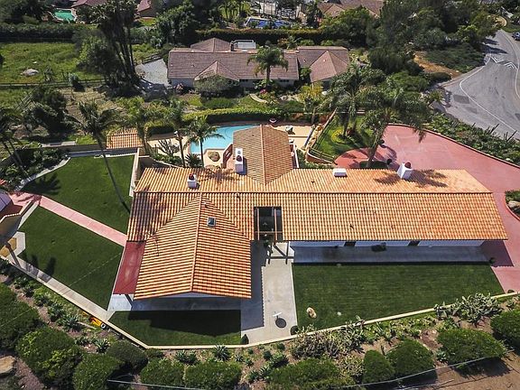 5th image of 1048 Debra Dr