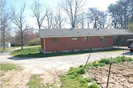 4th image of 1116 Mowbray Pike