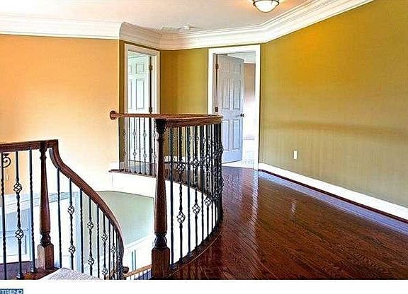 2nd image of 719 Parkman Dr